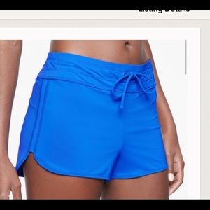 Athleta / Kata Surge short - yacht blue